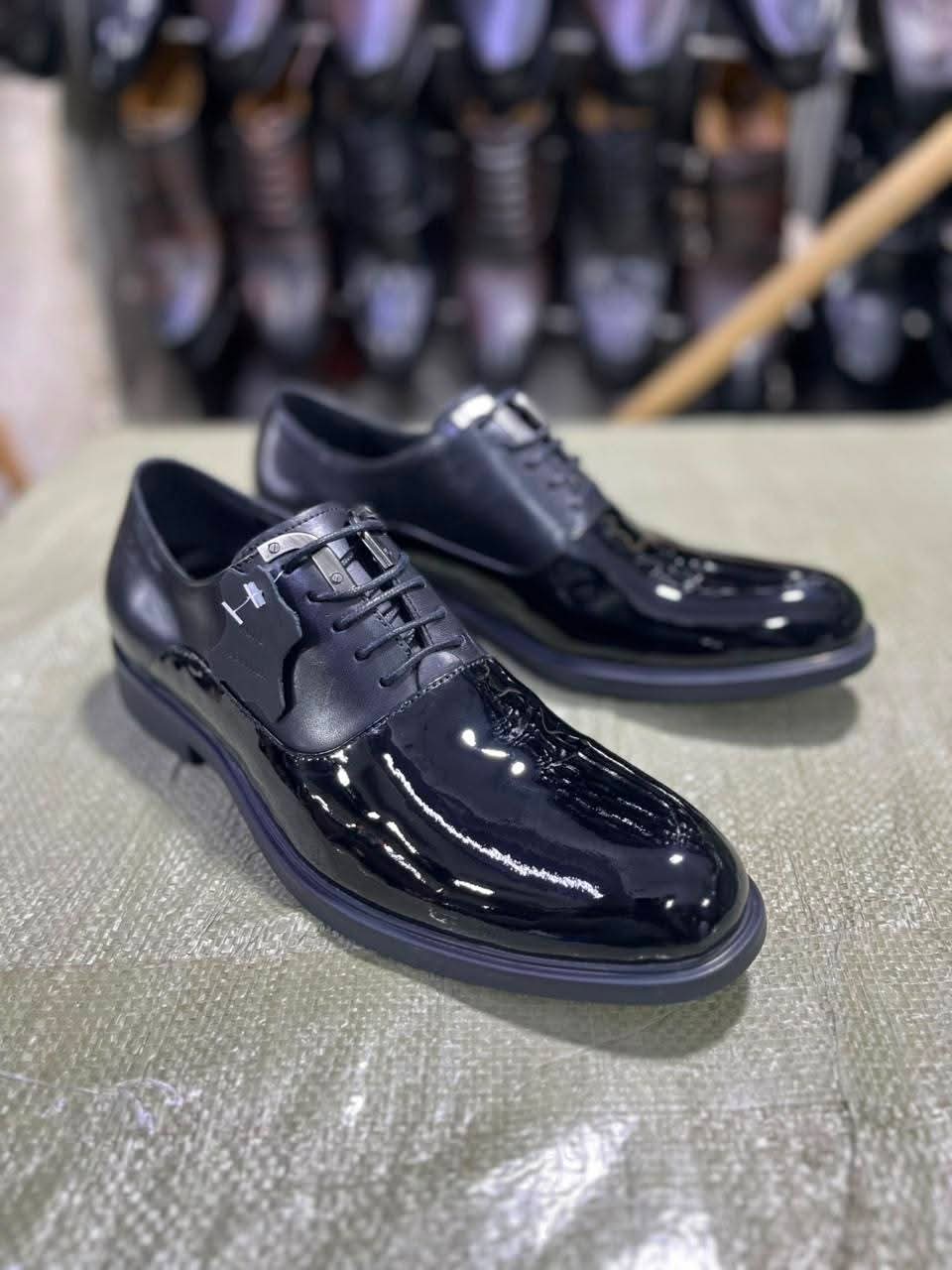 Patent Leather Lace-Up Oxford Shoes
