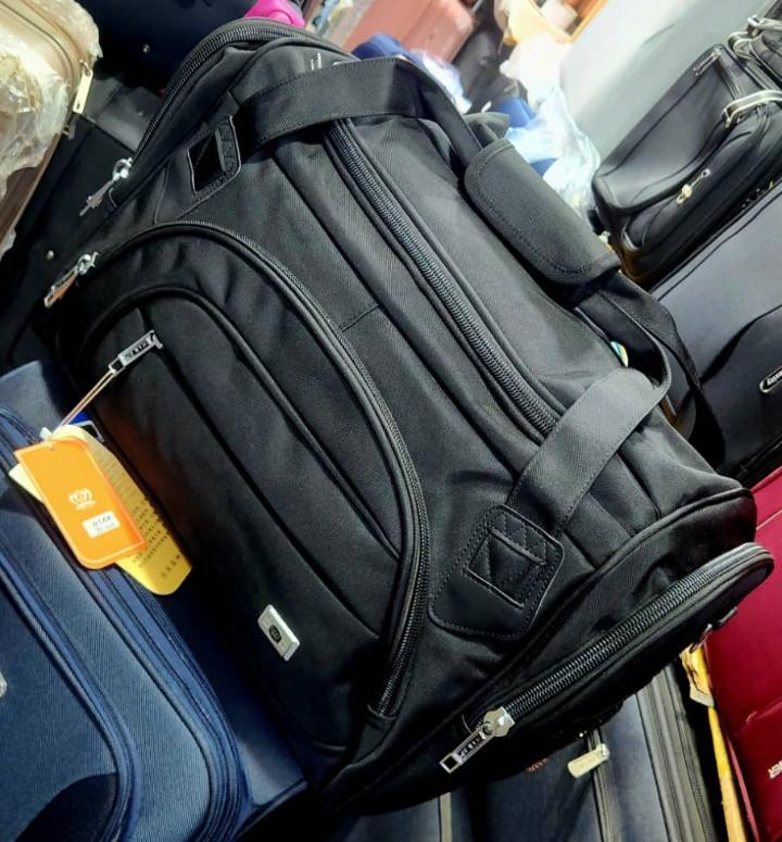 Large Multi-Compartment Travel Bag