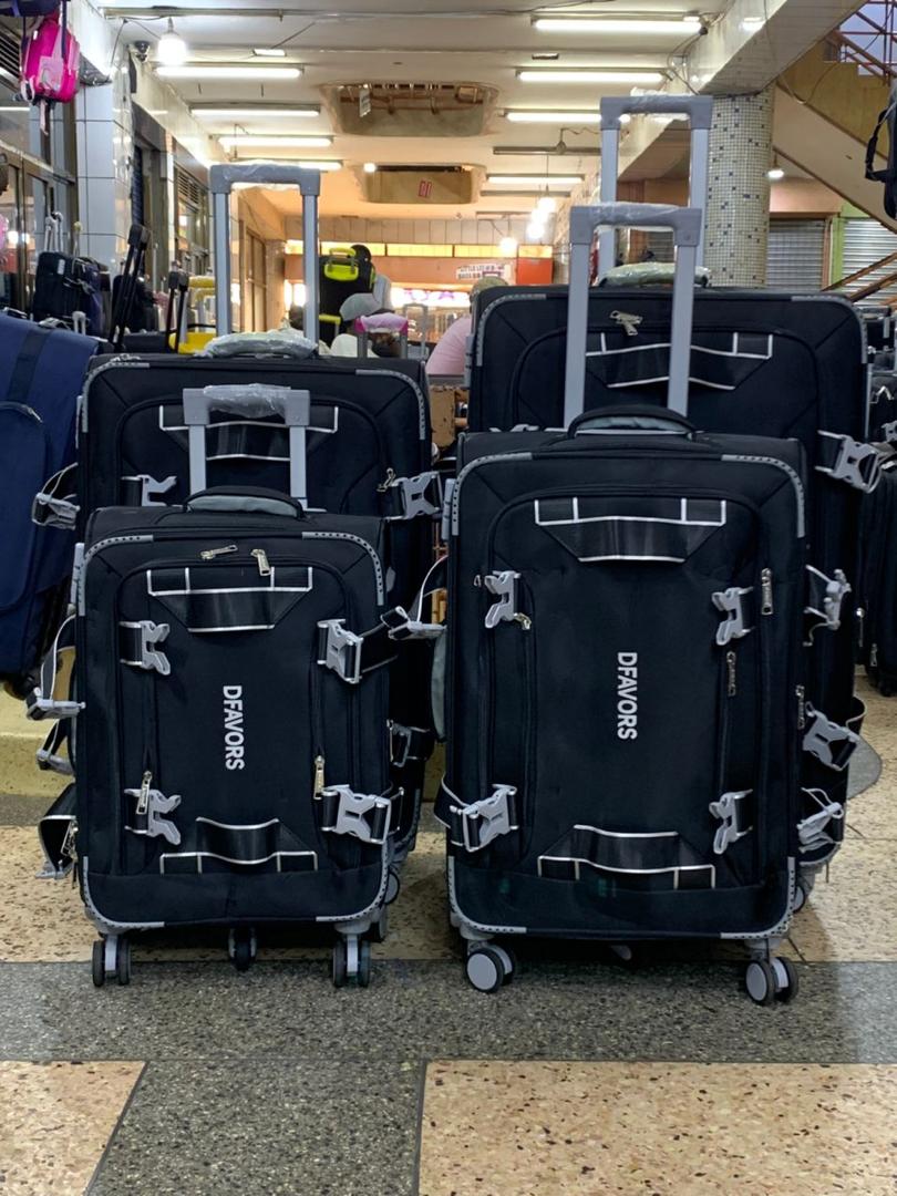 DFAVORS Black Luggage Set (4 Pieces)