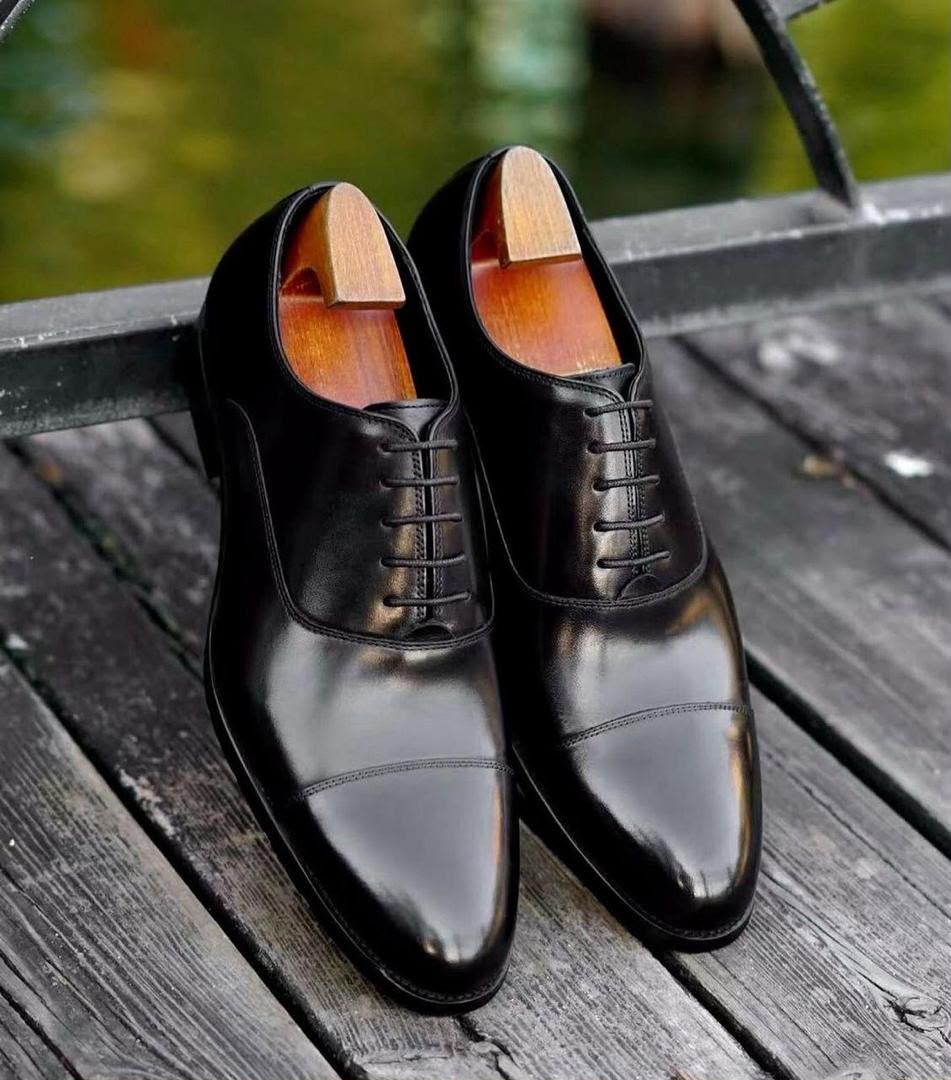 Black Burnished Leather Cap-Toe Oxford Dress Shoes