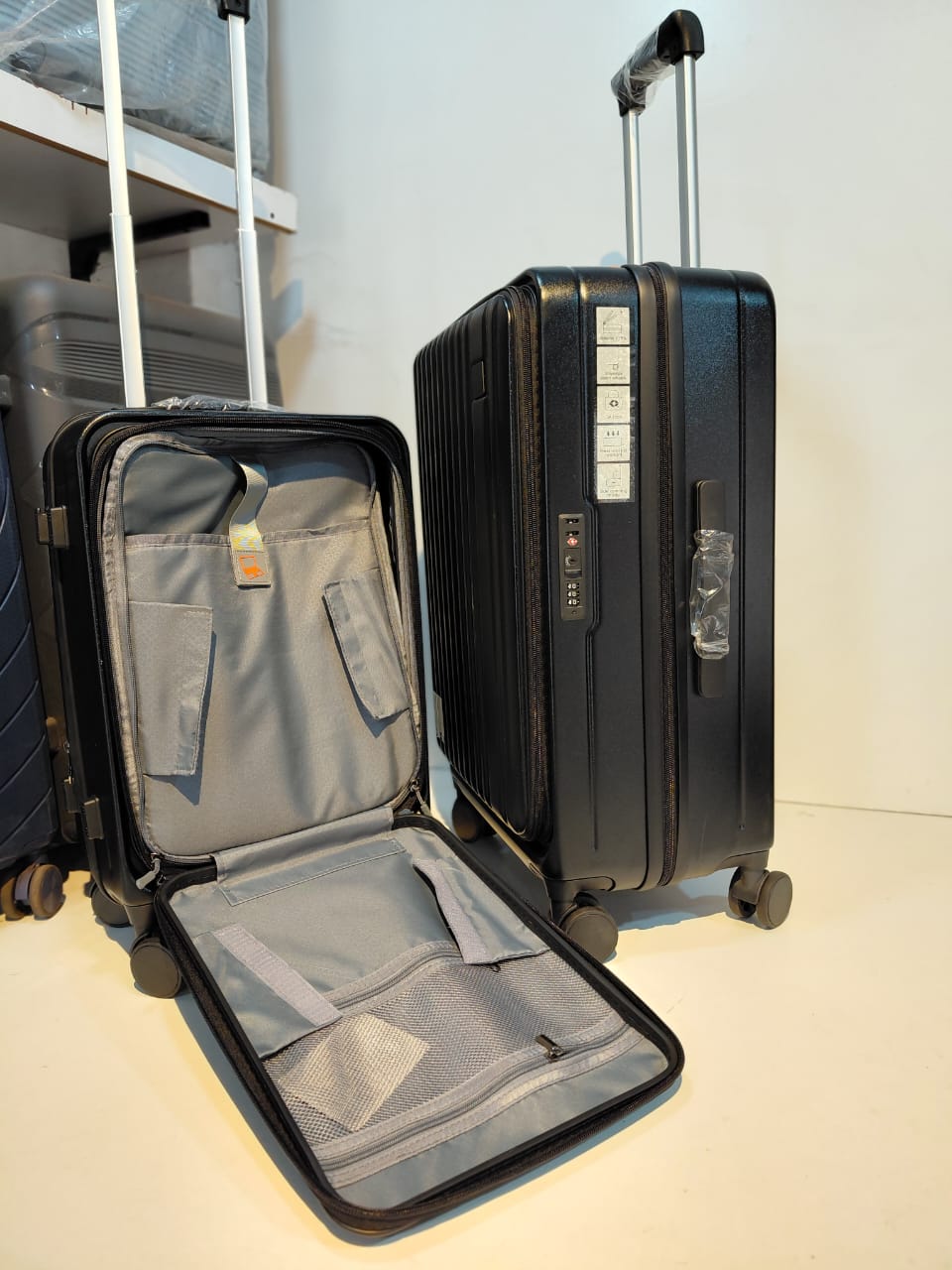 2pcs Hardshell Luggage Set – Black