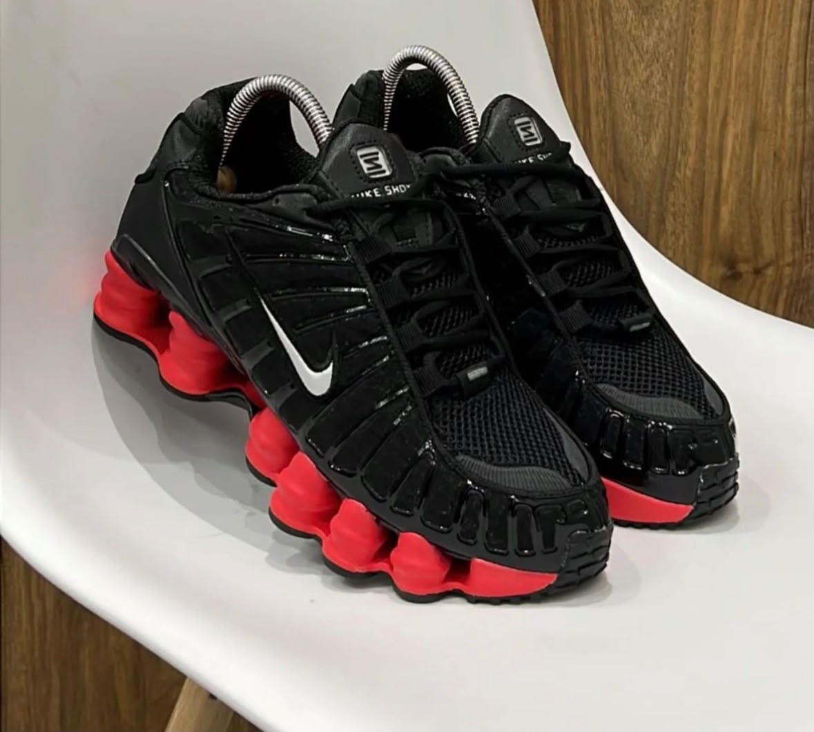 Nike Shox TL Sneakers – Black & Red
