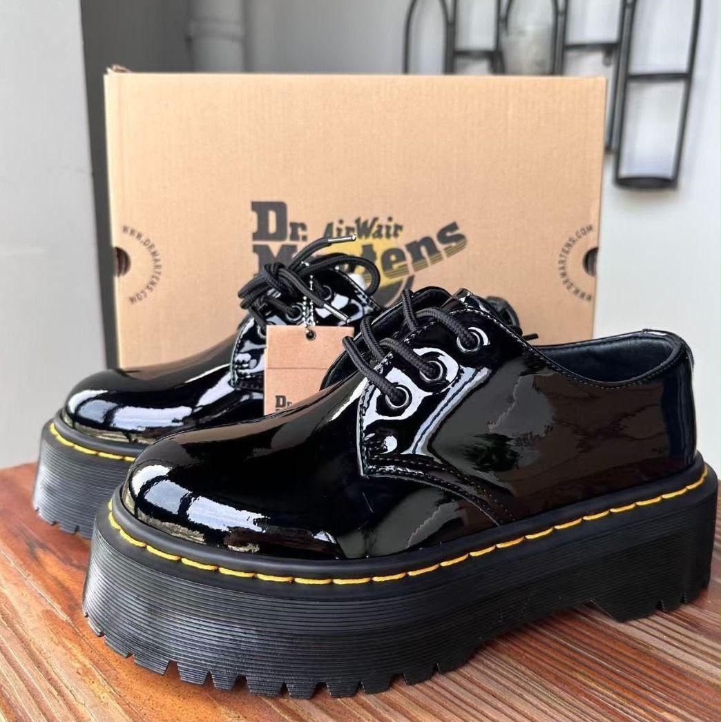 Black Patent Leather Platform 3-Eyelet Oxford Shoes with Yellow Welt