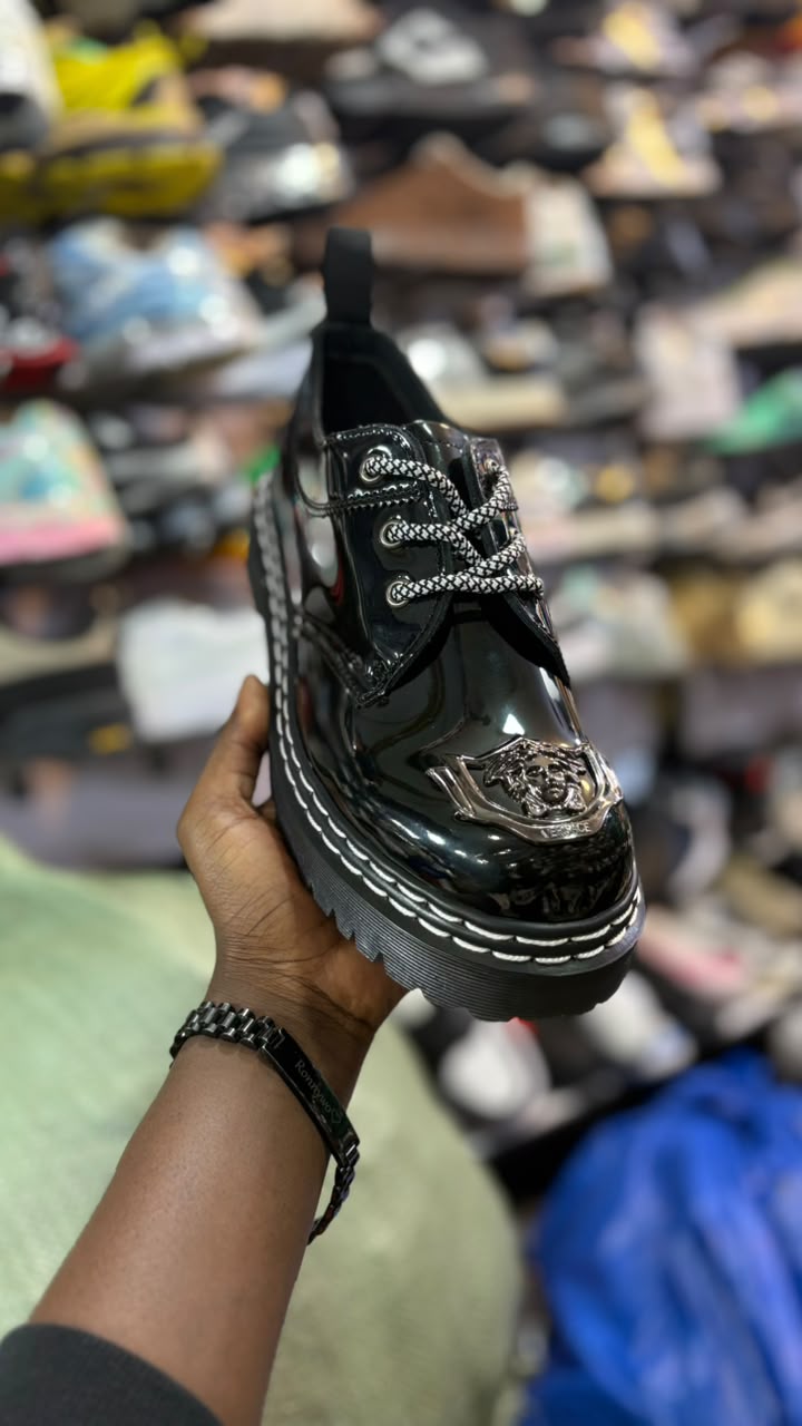 Black Patent Leather Platform Oxford Shoes with Silver Medusa Emblem