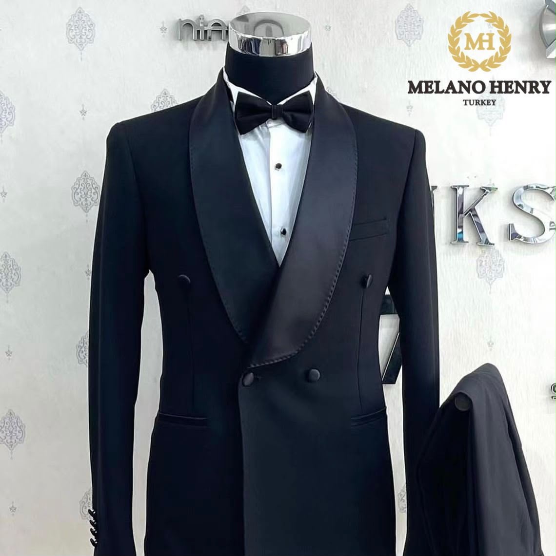 Men's Double-Breasted Tuxedo Suit – Black
