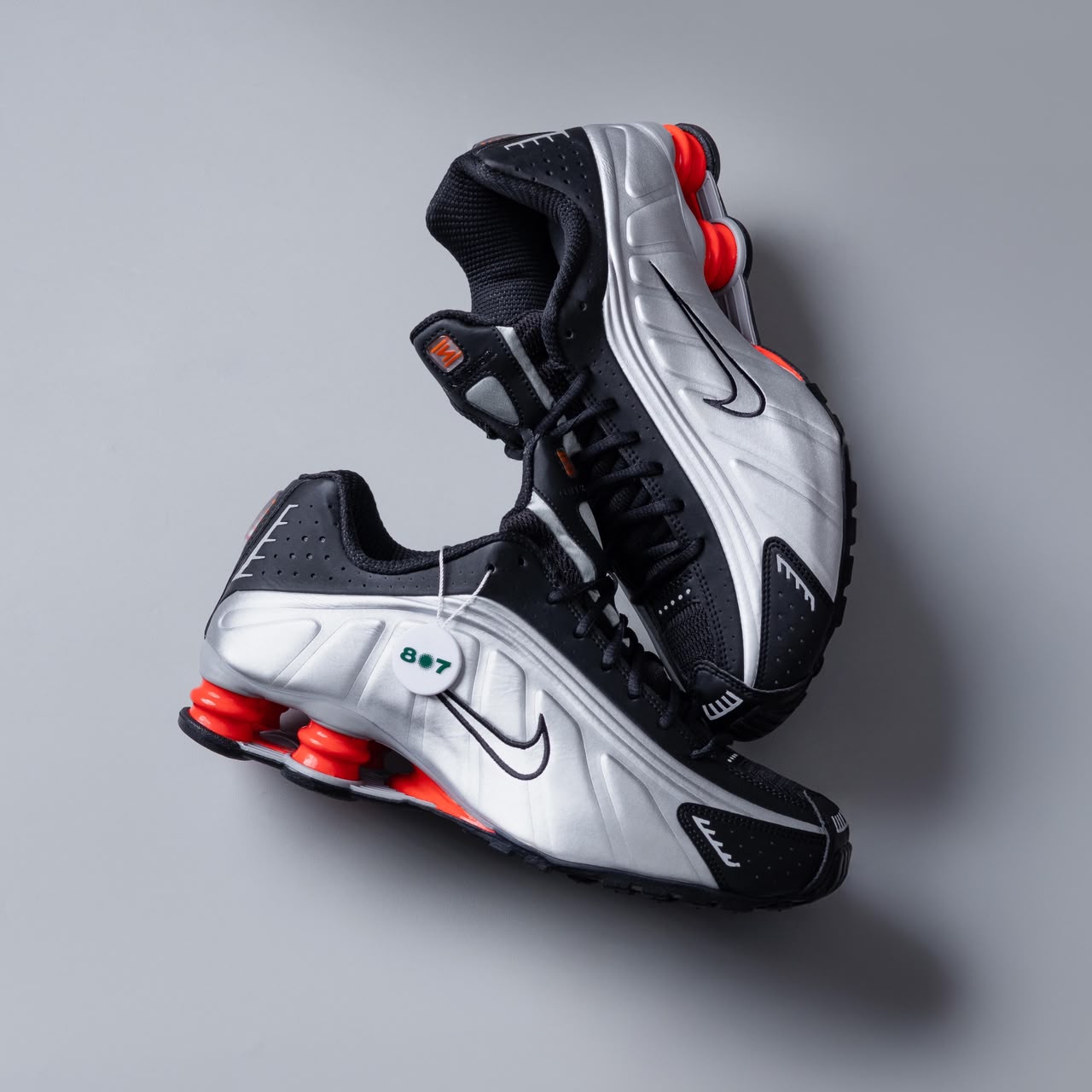 Nike Shox R4 - Black/Silver/Red