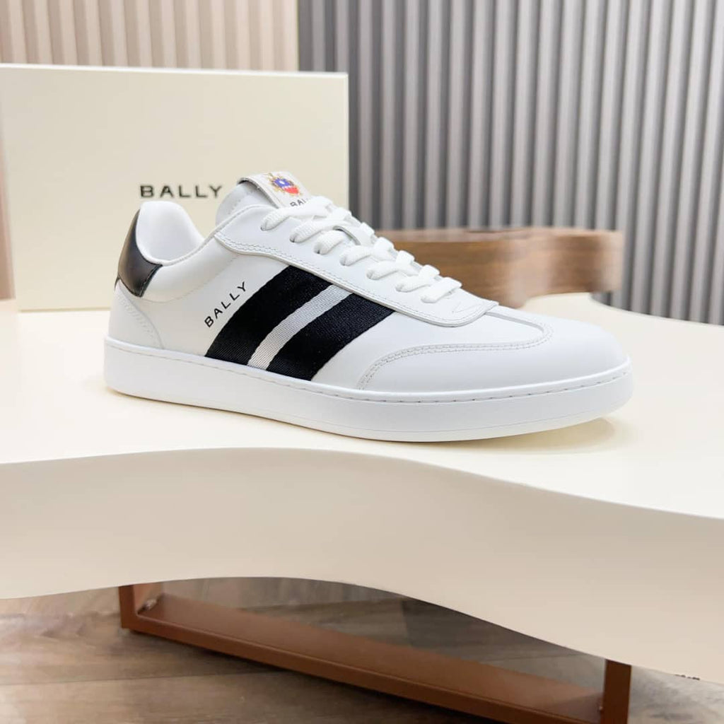 Bally Low-Top Leather Sneaker