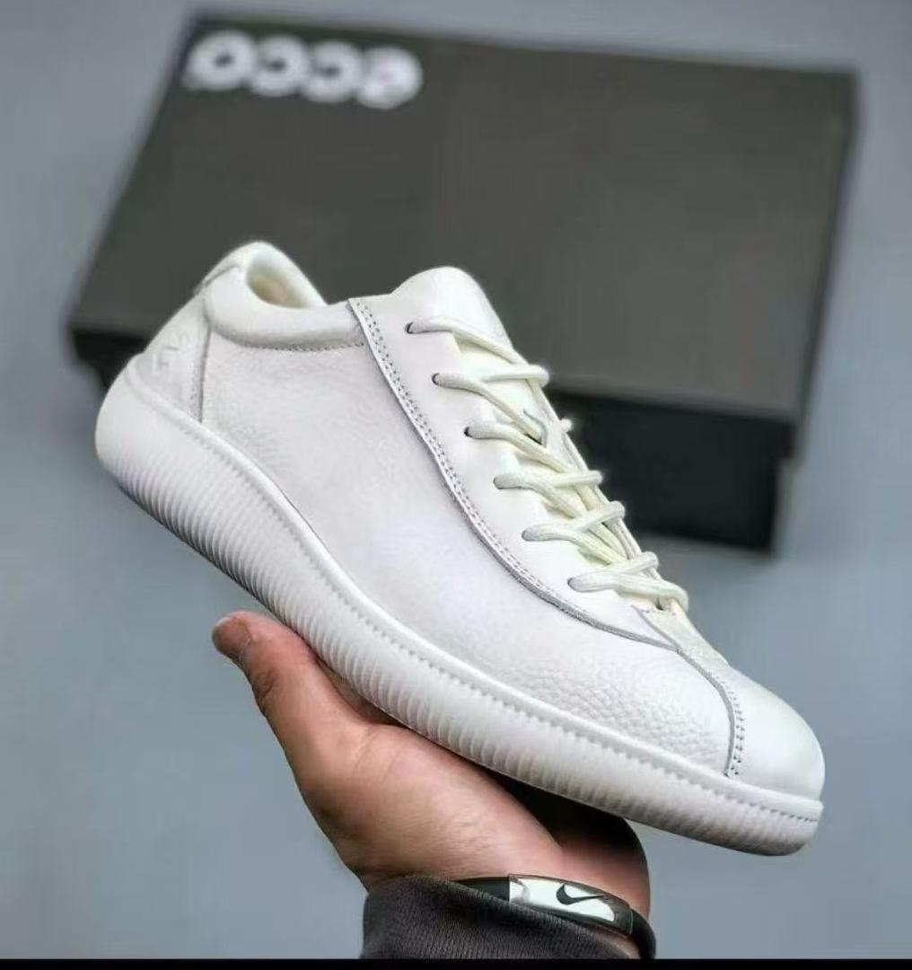 ECCO All-White Leather Low-Top Sneaker