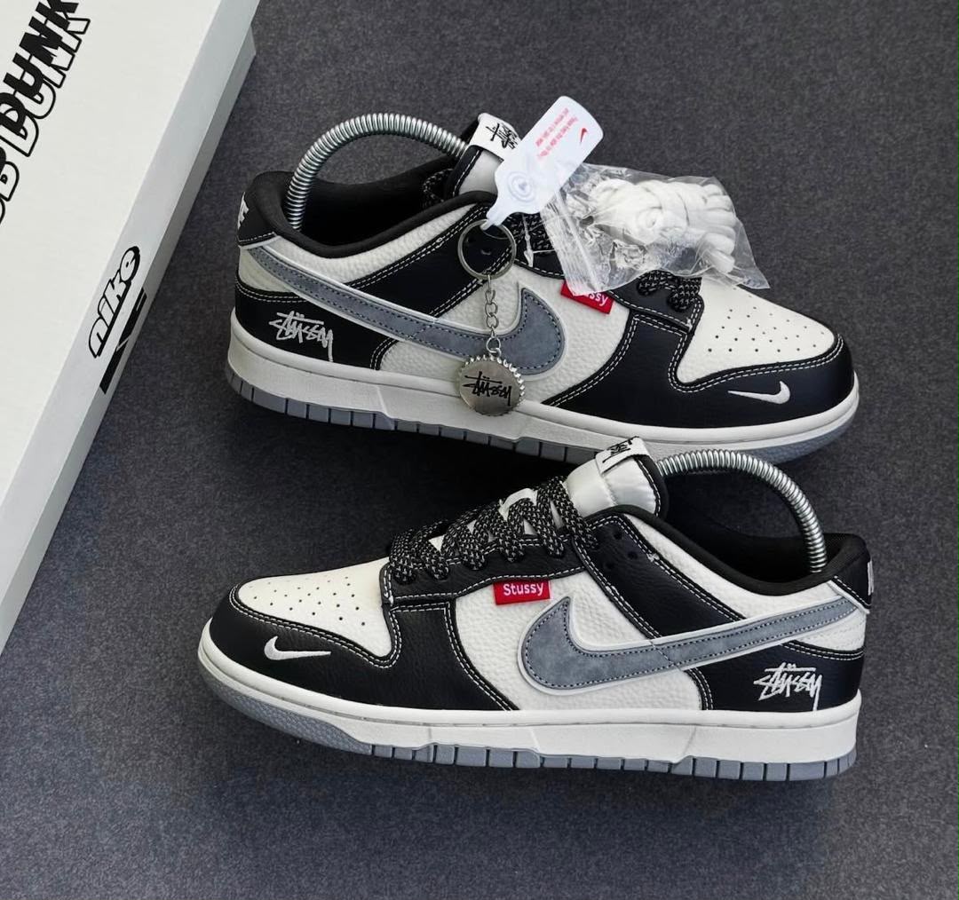 Nike SB Dunk Low x Stussy Black/White/Grey