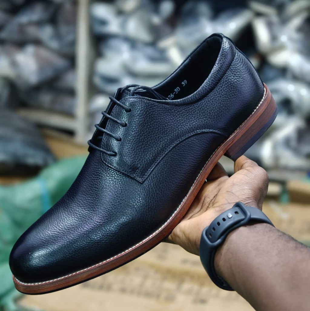 Men's Black Pebbled Leather Derby Shoe