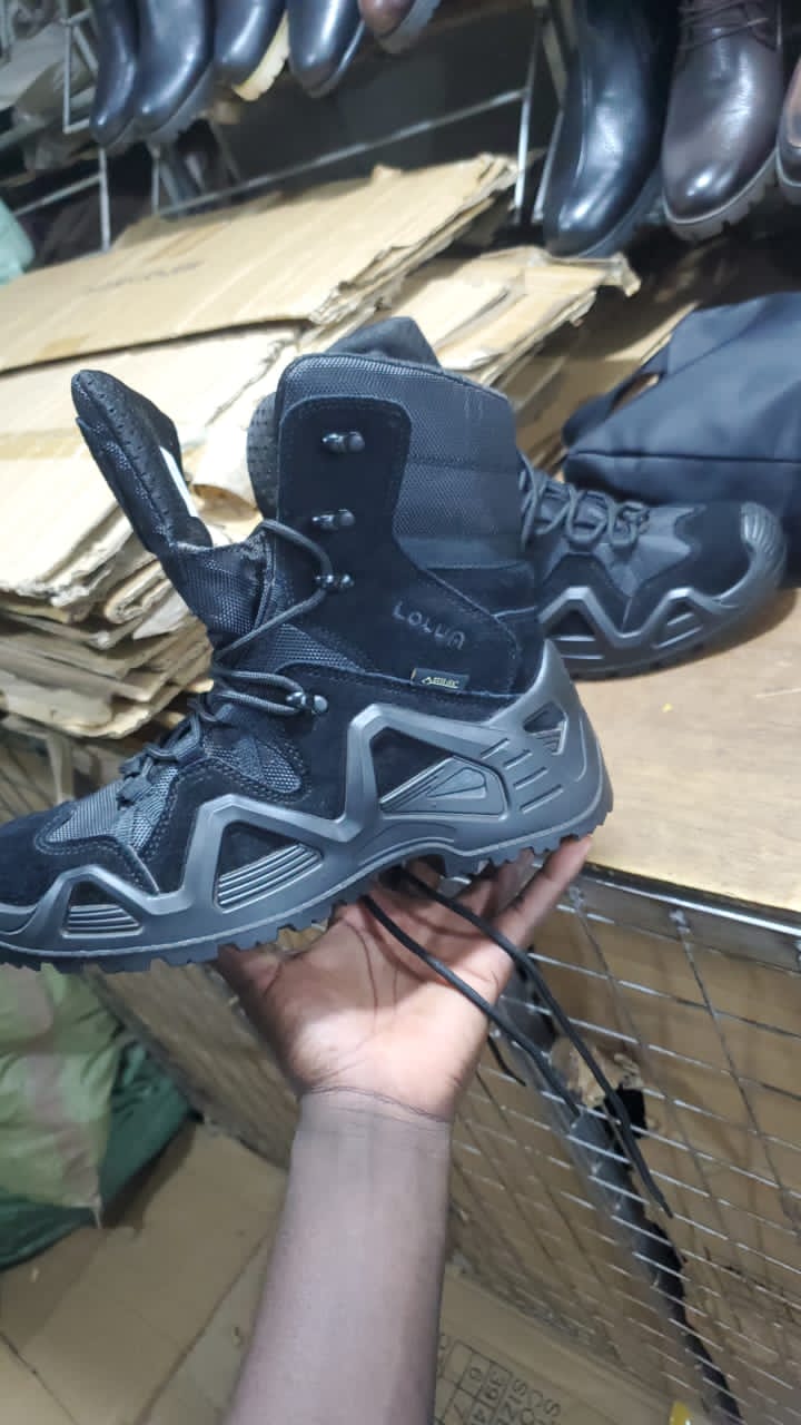 Lowa Zephyr GTX Mid Tactical Boot Black