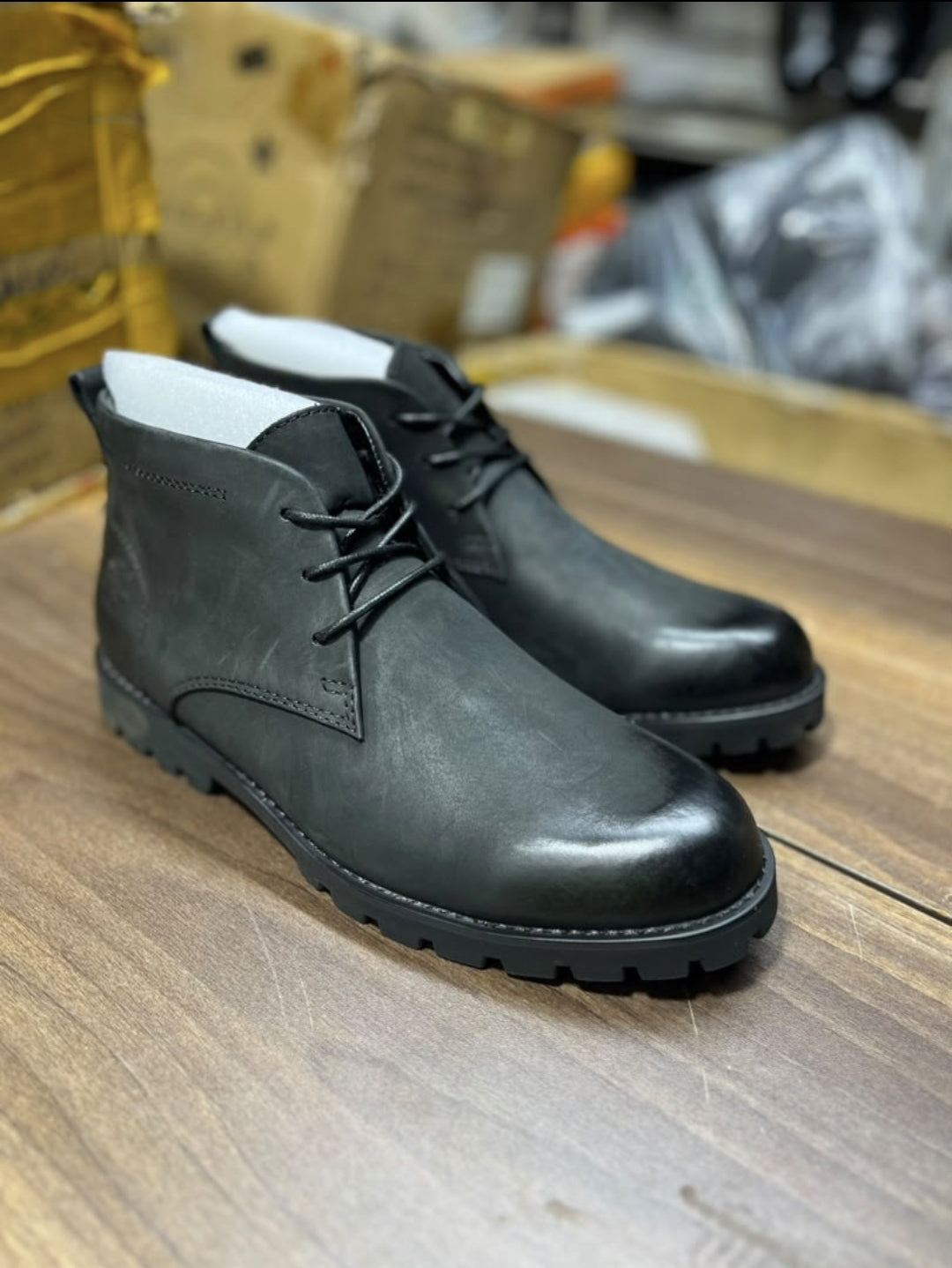 Men’s Dark Grey Leather Chukka Boots