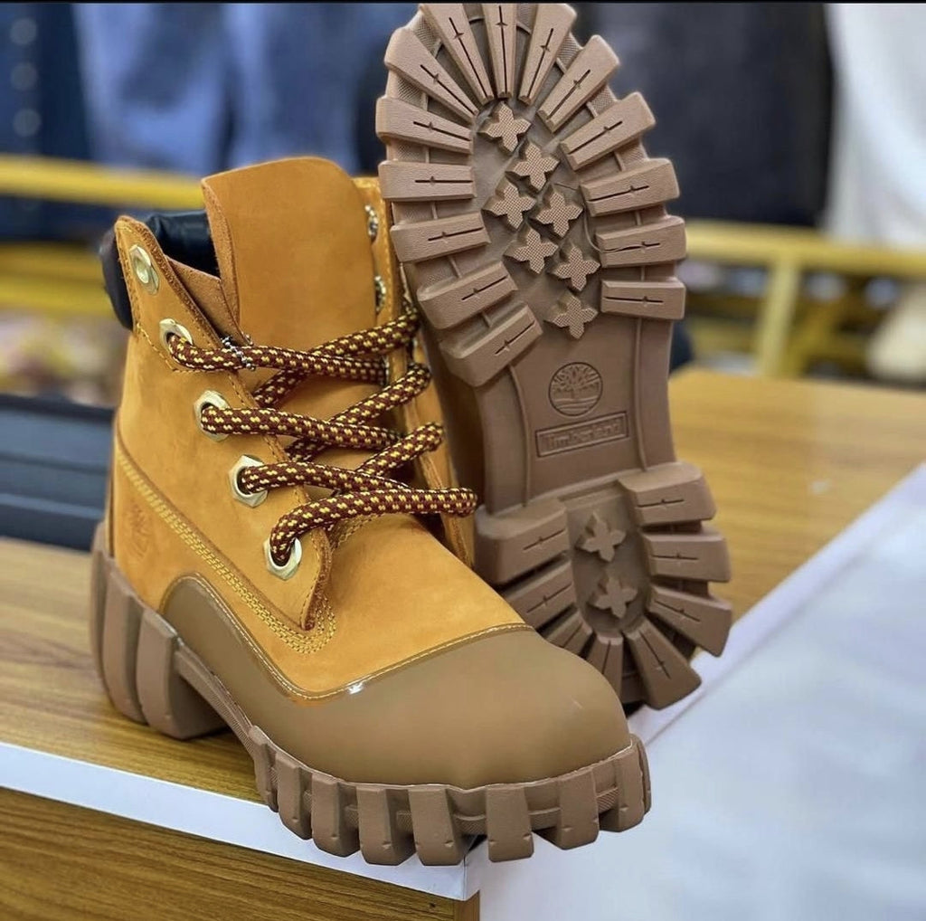 Timberland Classic Wheat Ankle Boots