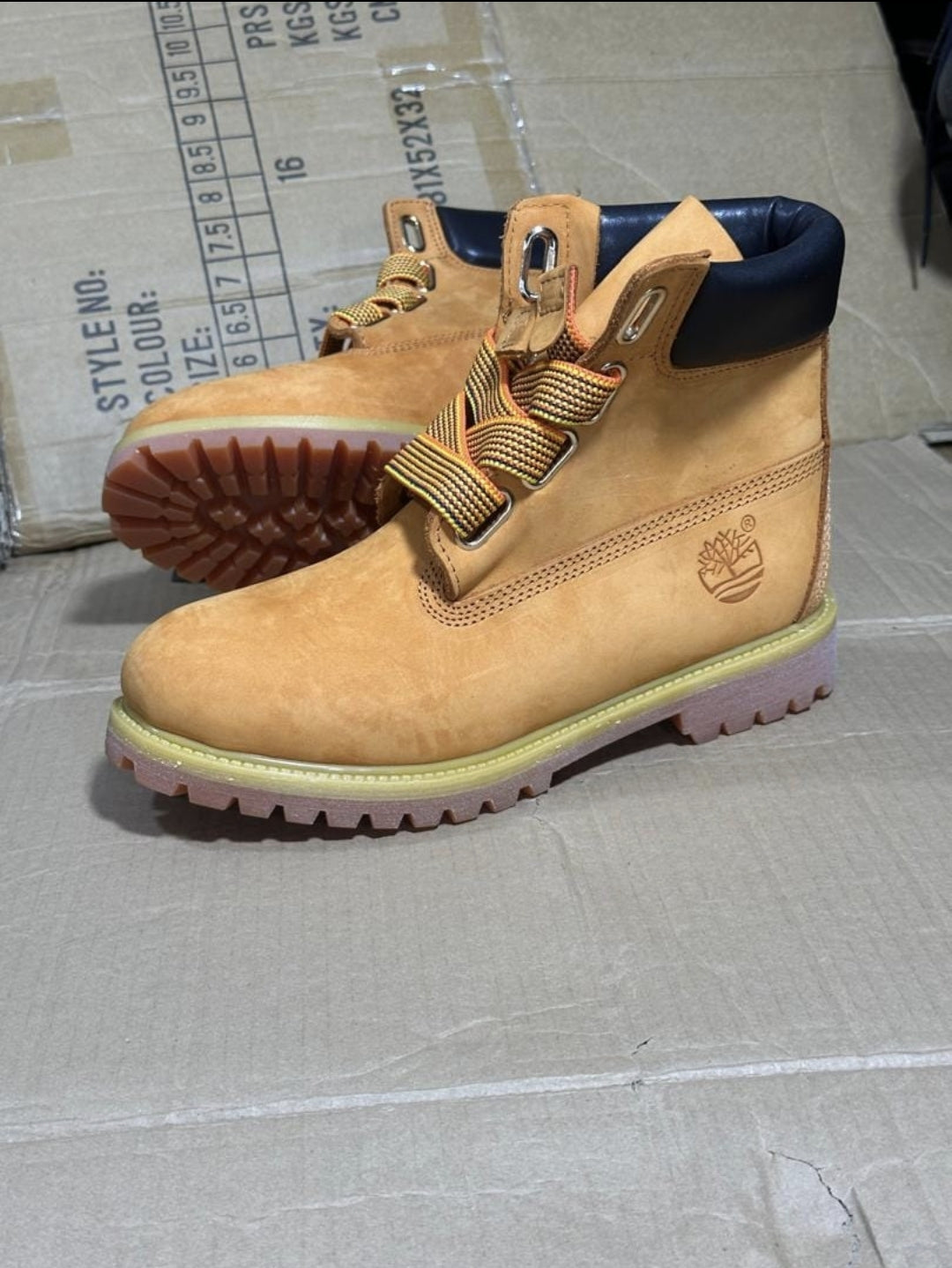 Timberland Wheat Boots – Navy Collar Edition