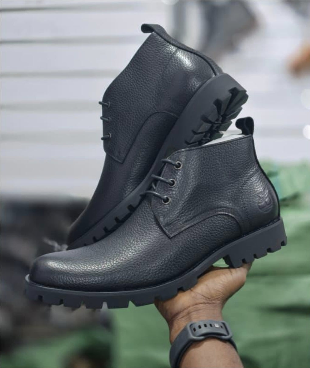 All-Black Pebbled Leather Chukka Boot