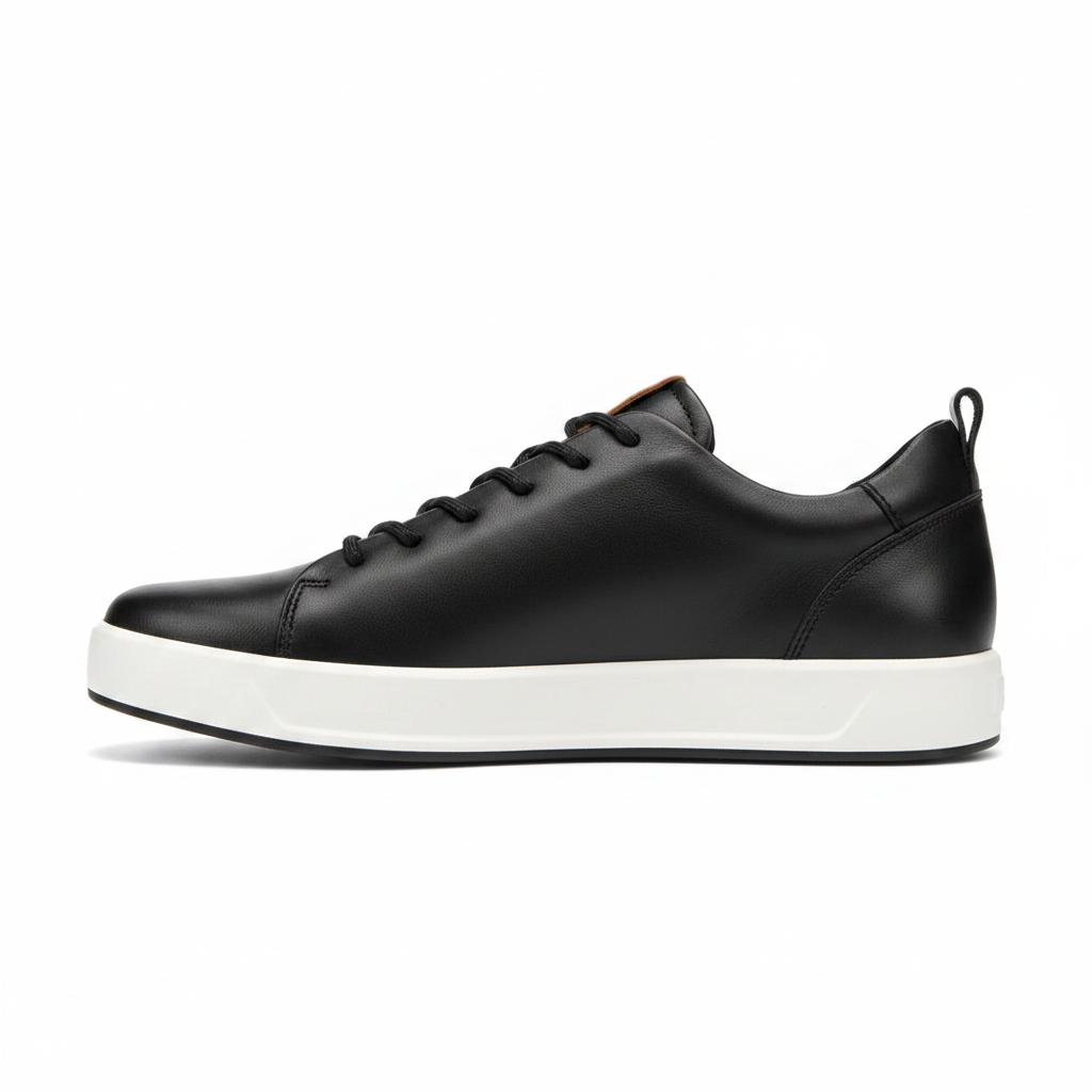 ECCO Black Leather Low-Top Sneaker